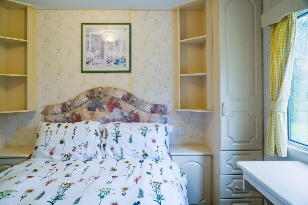 Wind In The Willows: Sleeps 4, Kitchen, Bathroom, Lounge, Wifi Napton on The Hill Exteriér fotografie
